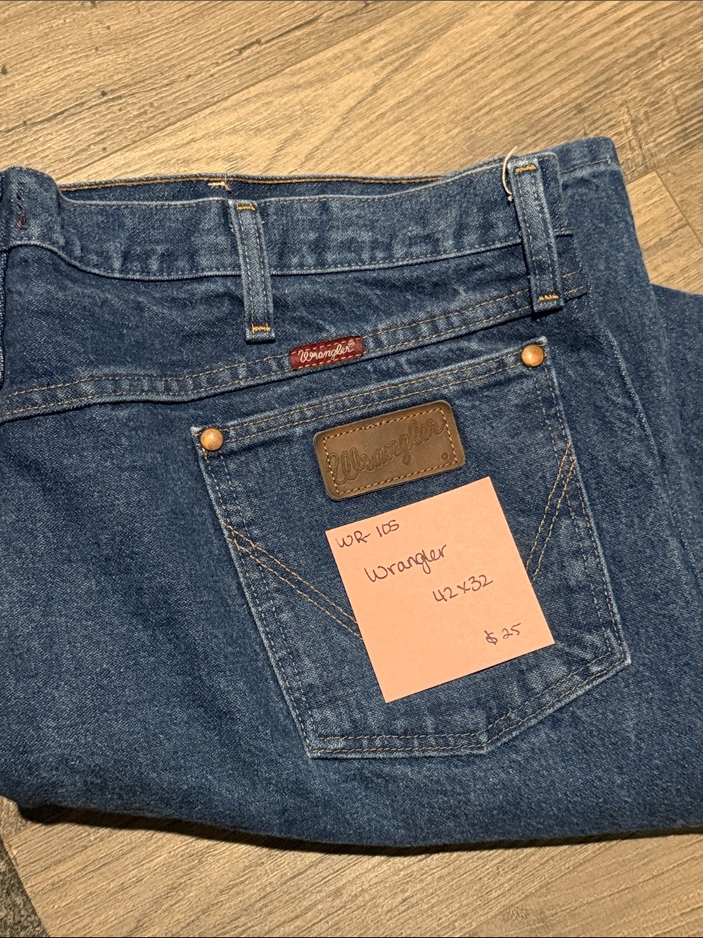 Wrangler Men's Dark Blue Relaxed Fit Denim Jeans